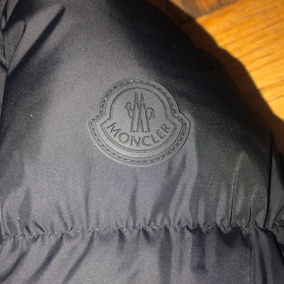 MONCLER BLACK JACKET - Picture 5 of 10